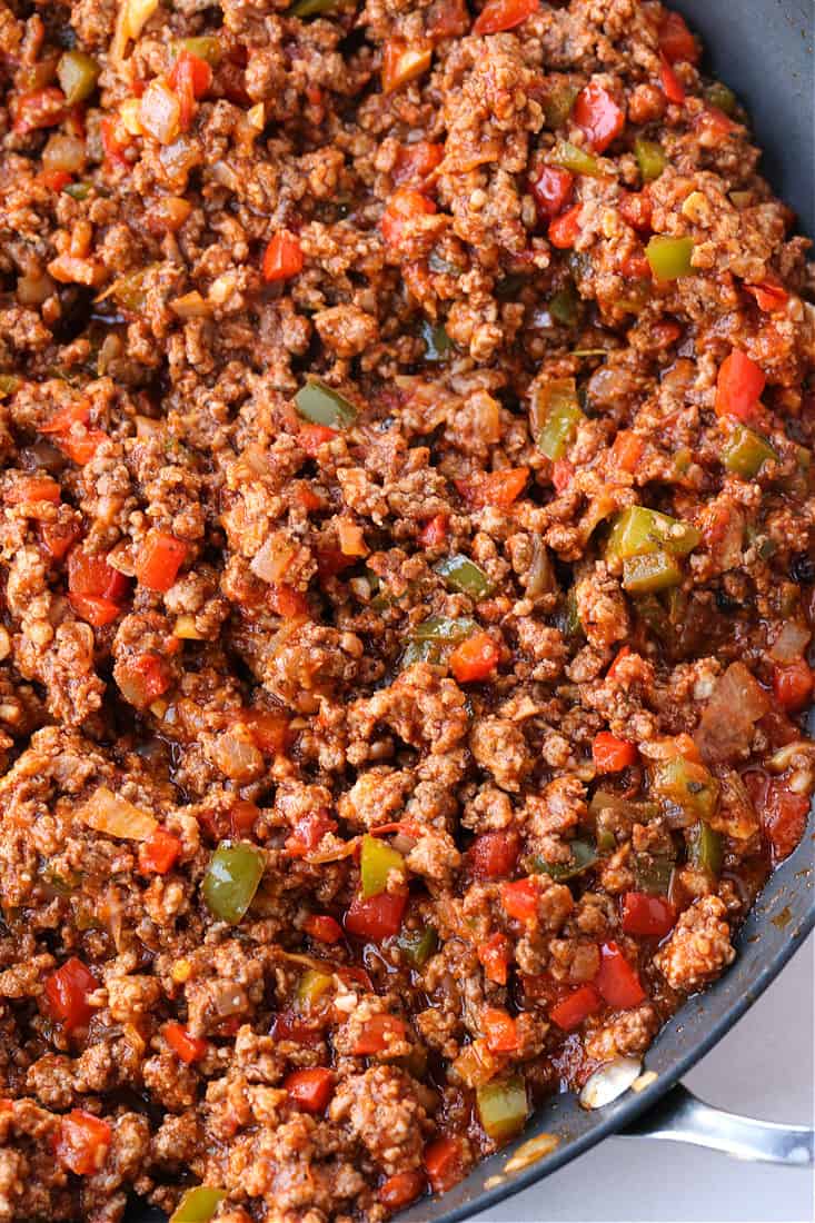 Meat and pepper filling to make sloppy joe recipe