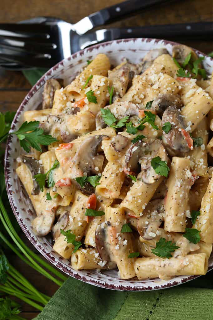 Creamy Mushroom Rigatoni Mantitlement