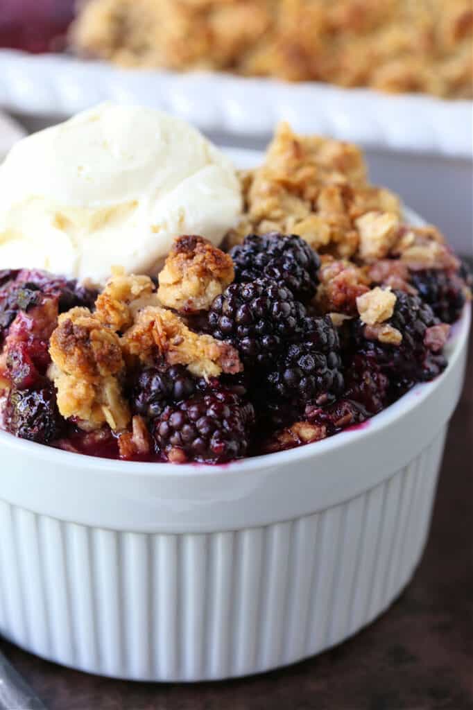Blackberry Crisp | Mantitlement