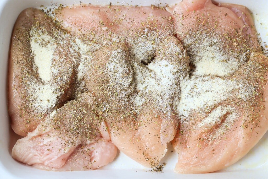 chicken breasts in slow cooker with seasonings