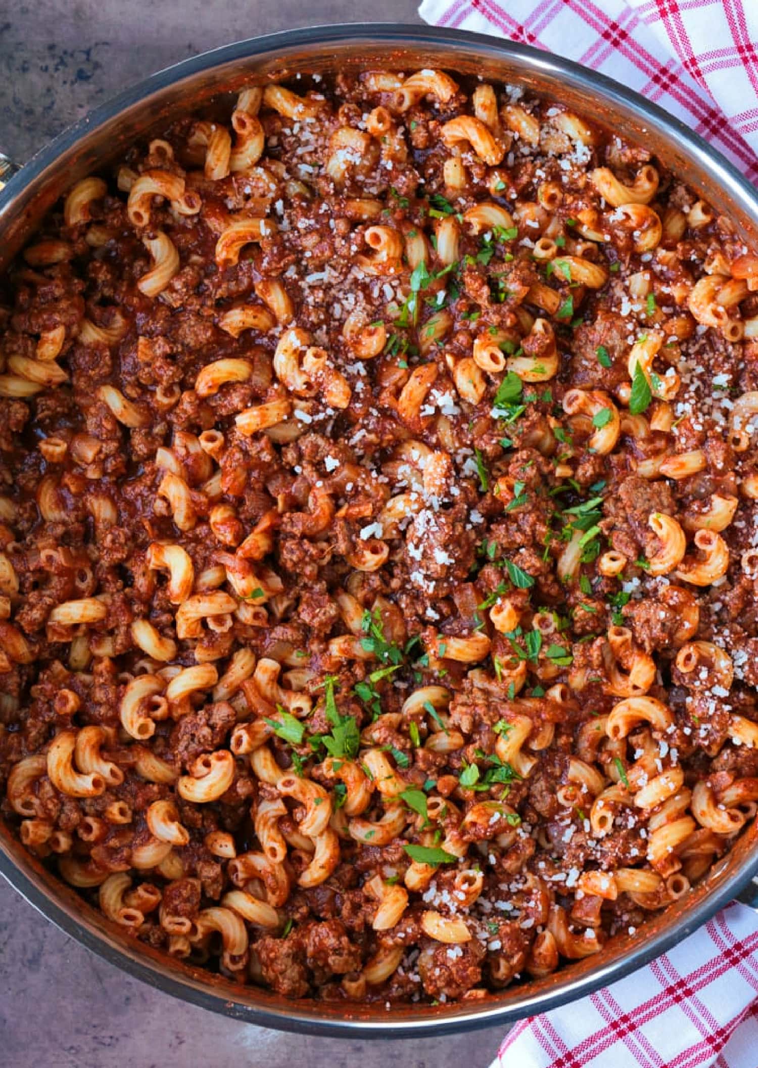 beefaroni in skillet from top