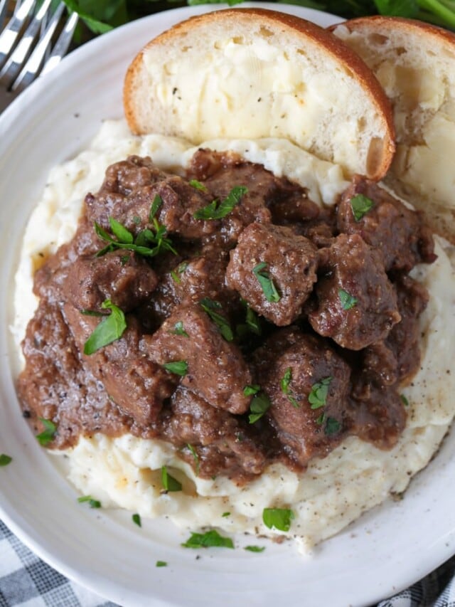 Slow Cooker Beef Tips Mantitlement