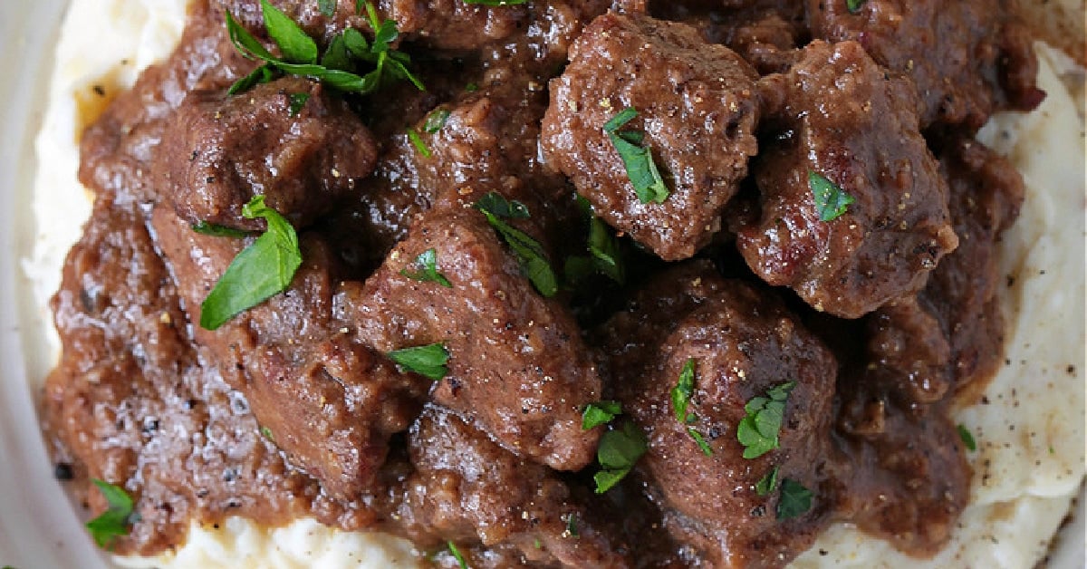 Slow Cooker Beef Tips Mantitlement