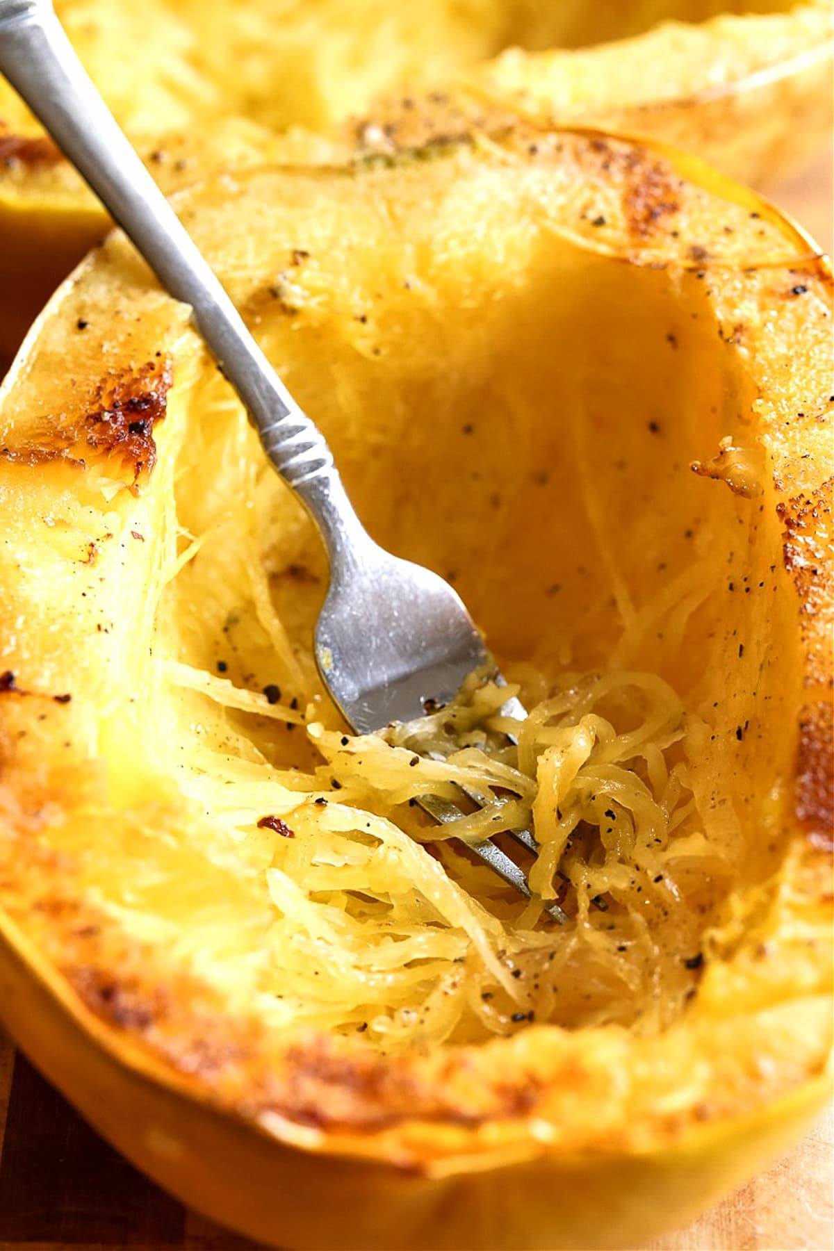 scraping spaghetti squash with a fork