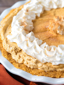 no bake pumpkin pie with whipped cream on top
