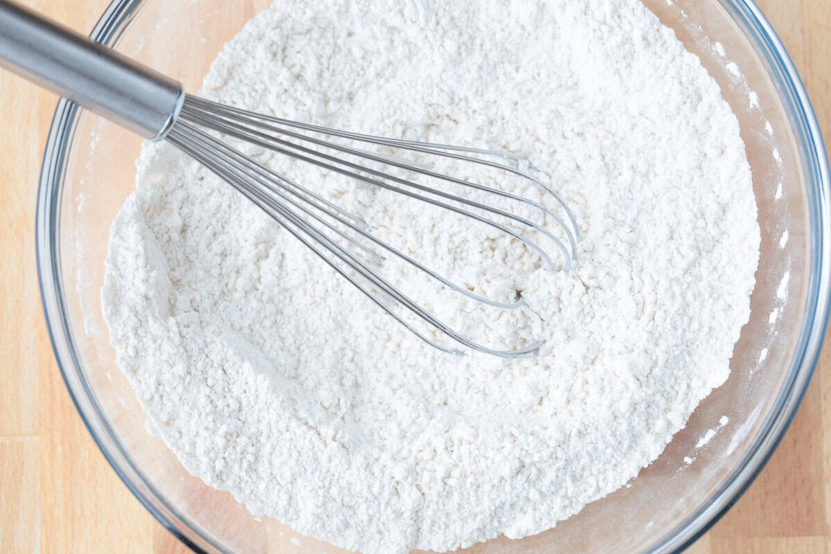 flour, baking soda and salt whisked in a bowl